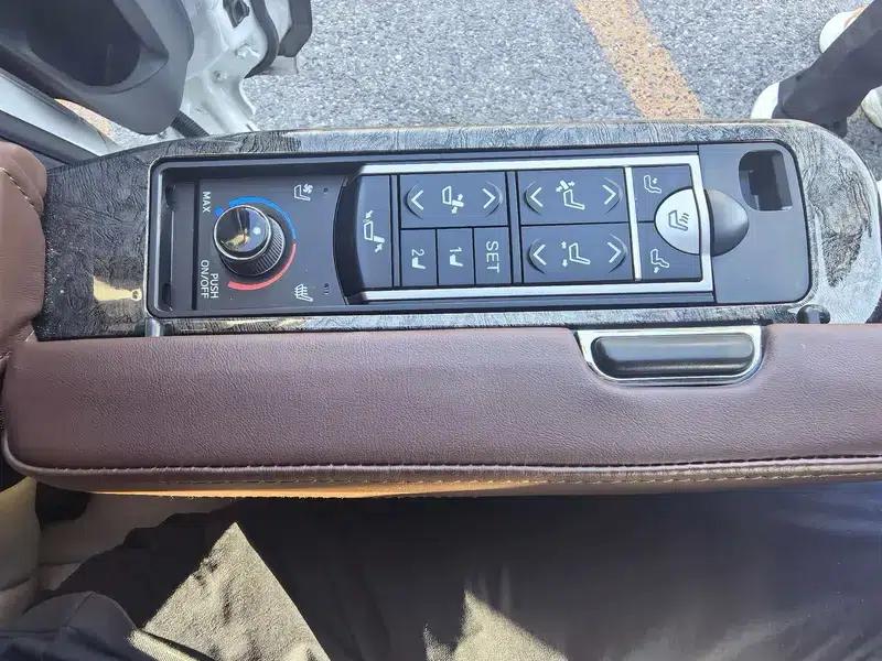 2023 Grevia Intelligent Hybrid Dual Engine 2.5L Flagship VIP — миниатюра 7