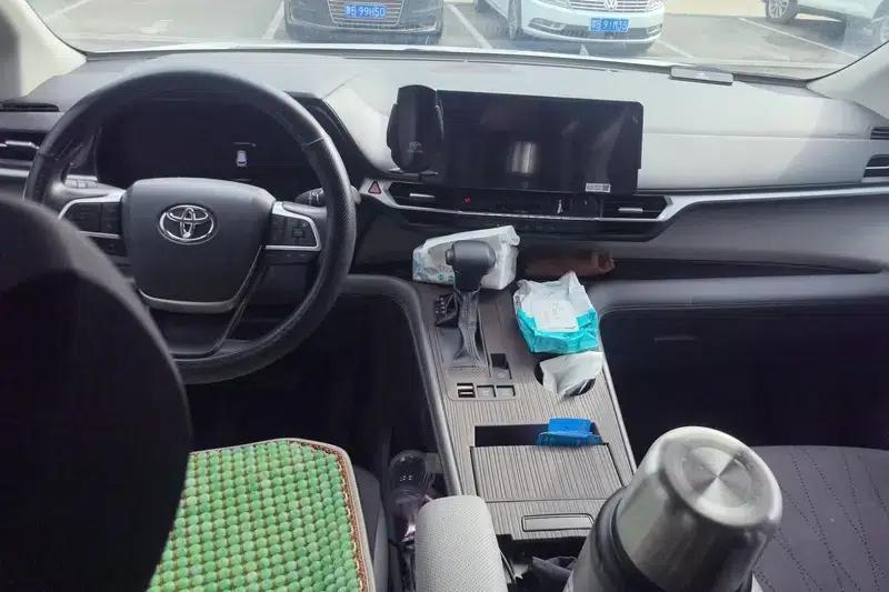 2024 Grevia Intelligent Hybrid Dual Engine 2.5L Two-Wheel Drive Comfort Edition — миниатюра 13