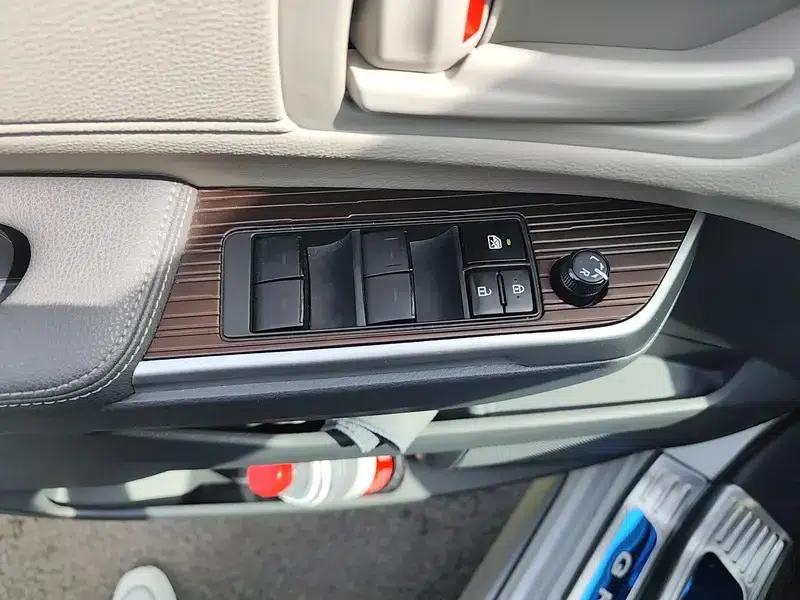 2023 Grevia Intelligent Hybrid Dual Engine 2.5L Comfort Edition — миниатюра 15