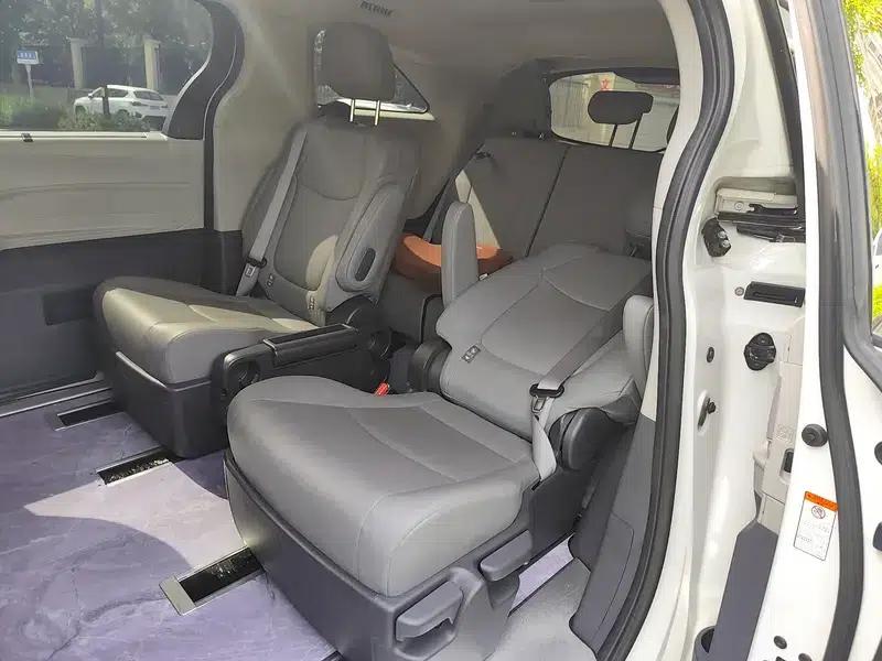 2023 Grevia Intelligent Hybrid Dual Engine 2.5L Comfort Edition — миниатюра 9
