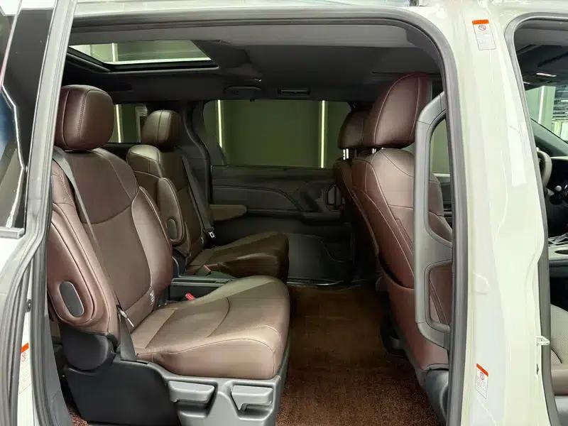 2024 Grevia Intelligent Hybrid Dual Engine 2.5L AWD Premium PLUS Edition — миниатюра 12