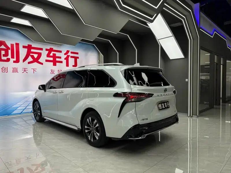2024 Grevia Intelligent Hybrid Dual Engine 2.5L AWD Premium PLUS Edition — миниатюра 4