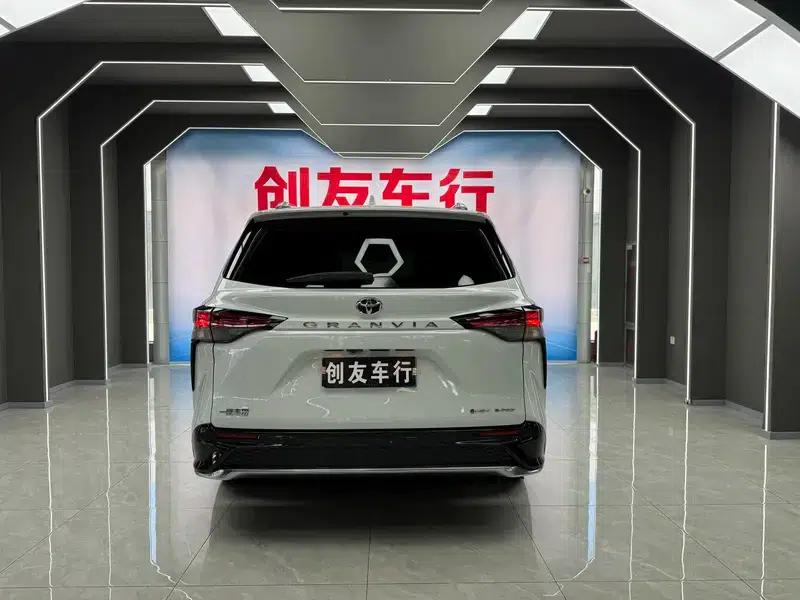 2024 Grevia Intelligent Hybrid Dual Engine 2.5L AWD Premium PLUS Edition — миниатюра 5