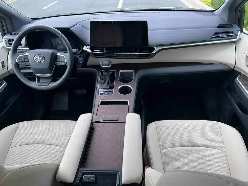 2023 Grevia Intelligent Hybrid Dual Engine 2.5L Premium PLUS — миниатюра 7