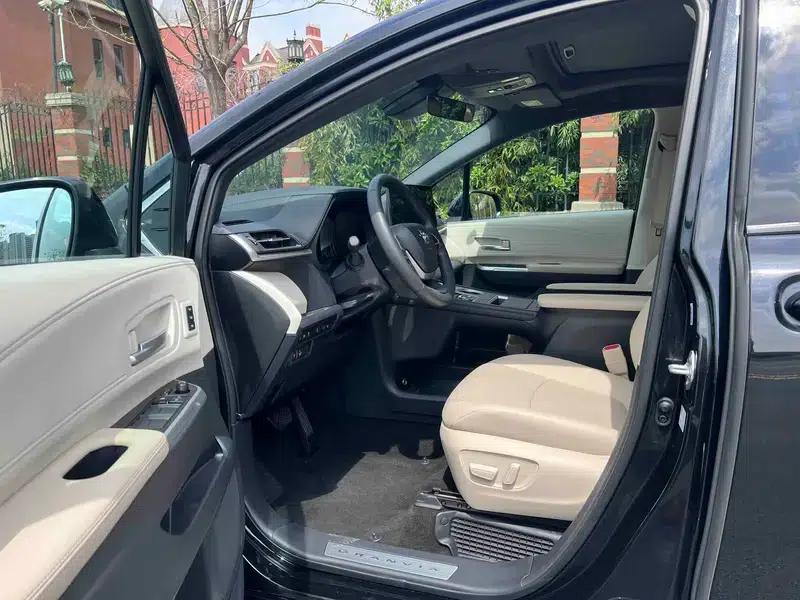 2023 Grevia Intelligent Hybrid Dual Engine 2.5L Premium PLUS — миниатюра 9