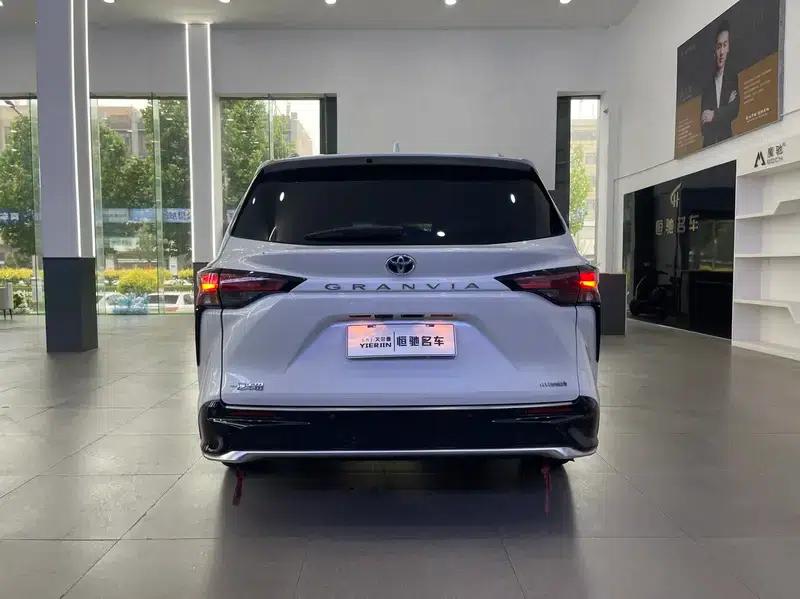 2023 Grevia Intelligent Hybrid Dual Engine 2.5L Premium PLUS — миниатюра 5