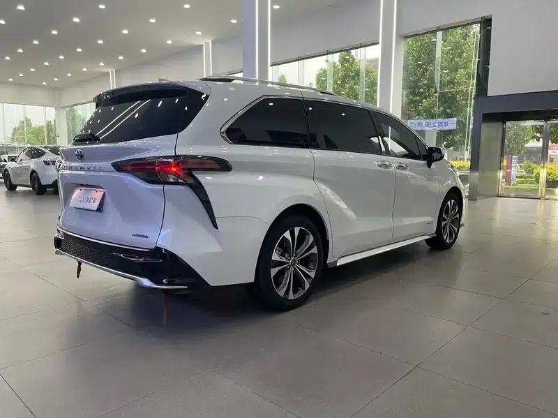 2023 Grevia Intelligent Hybrid Dual Engine 2.5L Premium PLUS — миниатюра 6