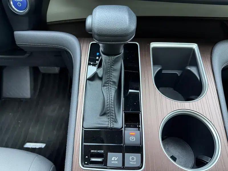 2023 Grevia Intelligent Hybrid Dual Engine 2.5L Comfort Edition — миниатюра 12