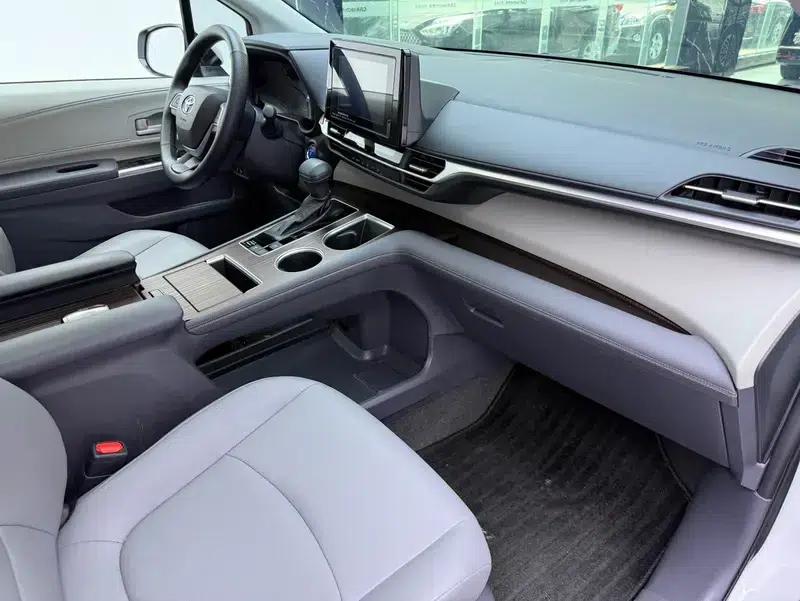 2023 Grevia Intelligent Hybrid Dual Engine 2.5L Comfort Edition — миниатюра 13