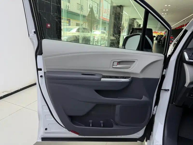 2023 Grevia Intelligent Hybrid Dual Engine 2.5L Comfort Edition — миниатюра 16