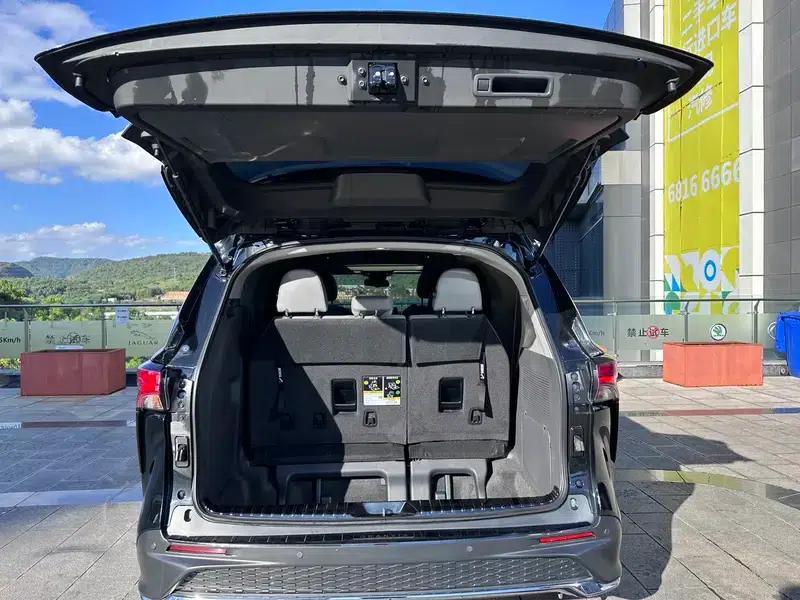 2024 Grevia Intelligent Hybrid Dual Engine 2.5L Two-Wheel Drive Comfort Edition — миниатюра 21