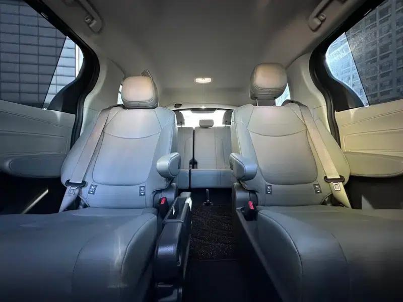 2024 Grevia Intelligent Hybrid Dual Engine 2.5L Two-Wheel Drive Comfort Edition — миниатюра 22