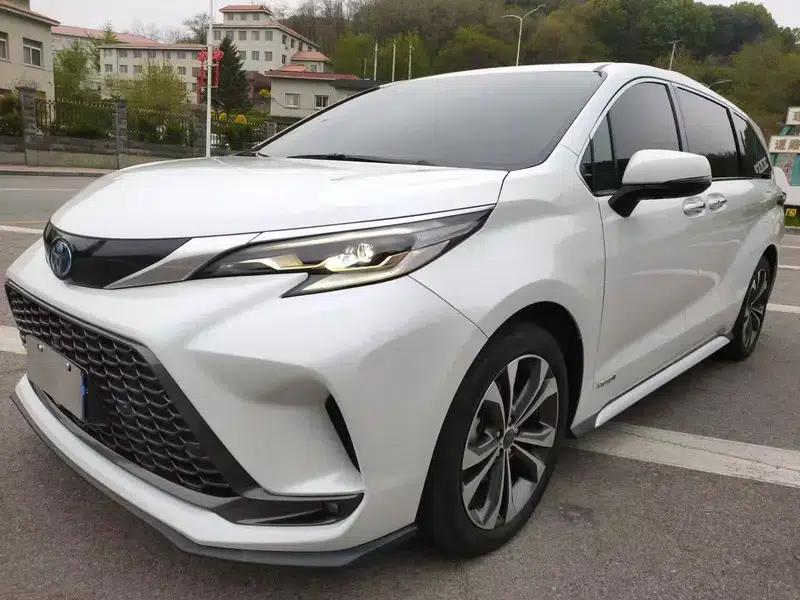 2023 Grevia Intelligent Hybrid Dual Engine 2.5L Premium PLUS — миниатюра 1