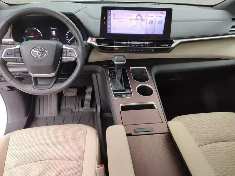 2023 Grevia Intelligent Hybrid Dual Engine 2.5L Premium PLUS — миниатюра 7