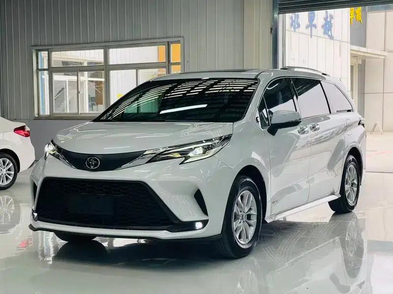 2024 Grevia Intelligent Hybrid Dual Engine 2.5L Two-Wheel Drive Comfort Edition — миниатюра 1
