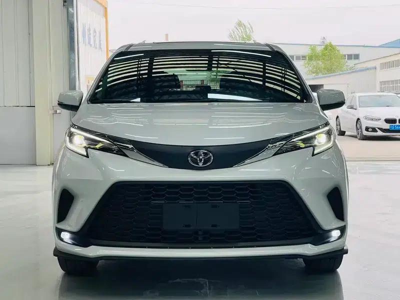 2024 Grevia Intelligent Hybrid Dual Engine 2.5L Two-Wheel Drive Comfort Edition — миниатюра 2