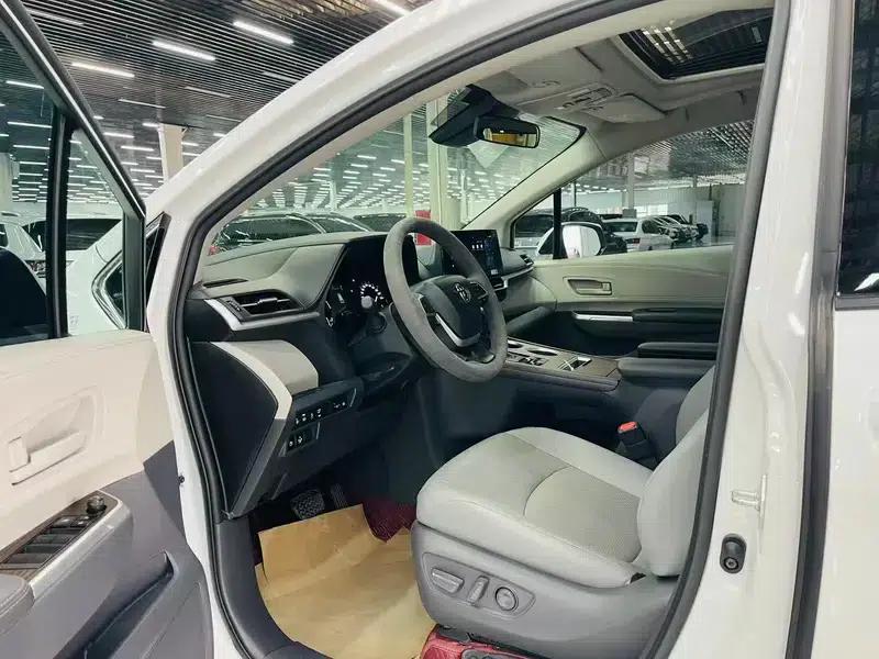 2024 Grevia Intelligent Hybrid Dual Engine 2.5L Two-Wheel Drive Comfort Edition — миниатюра 9