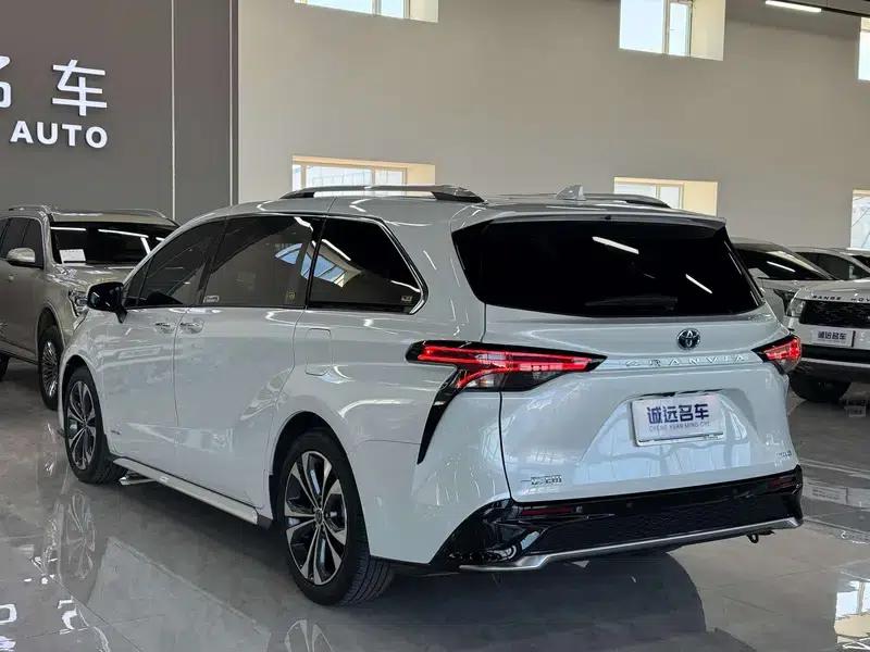 2023 Grevia Intelligent Hybrid Dual Engine 2.5L Flagship VIP — миниатюра 4