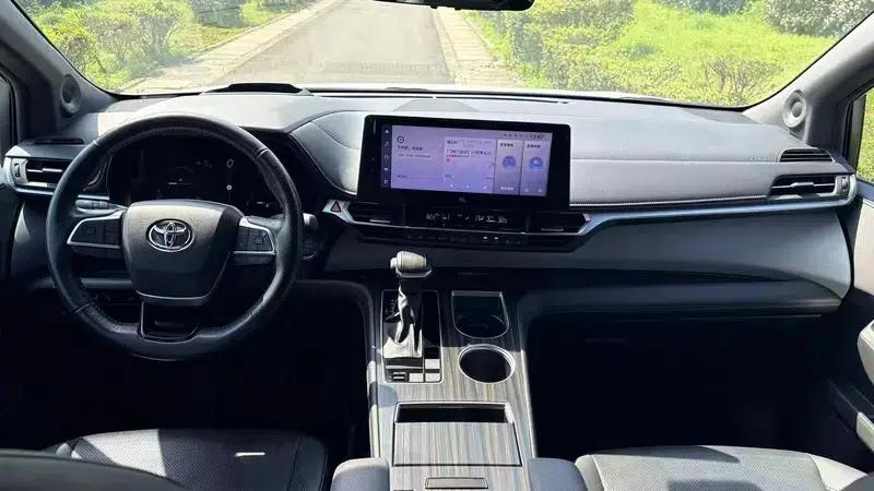 2023 Grevia Intelligent Hybrid Dual Engine 2.5L Premium PLUS — миниатюра 9