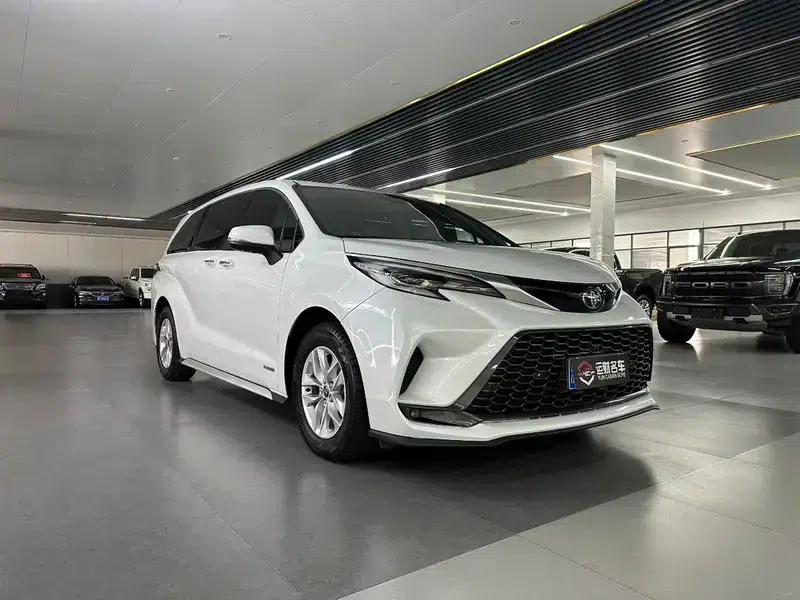 2023 Grevia Intelligent Hybrid Dual Engine 2.5L Premium PLUS — миниатюра 3