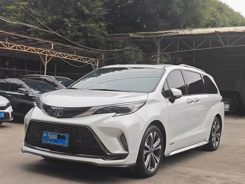 2023 Grevia Intelligent Hybrid Dual Engine 2.5L Premium PLUS — миниатюра 1