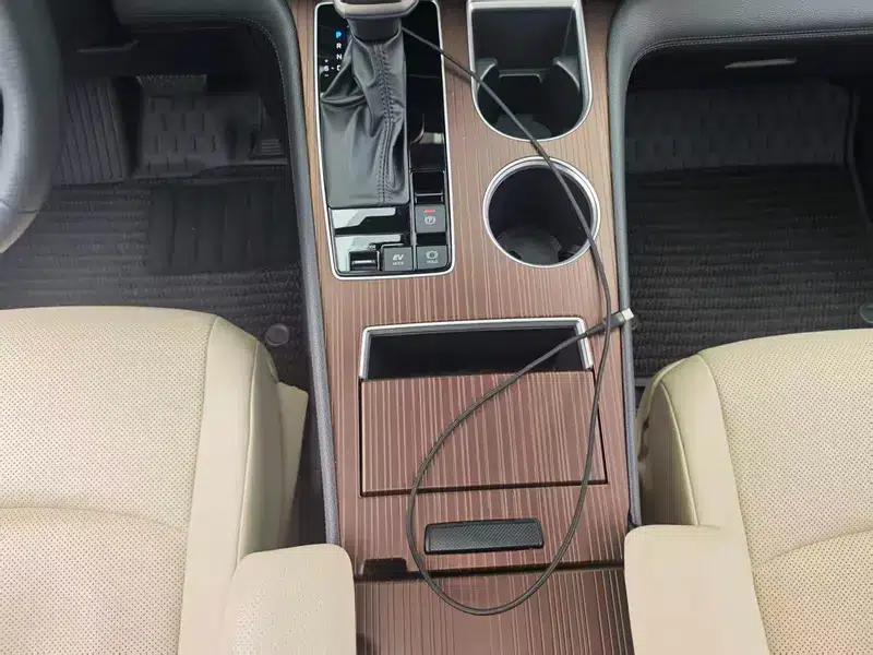 2023 Grevia Intelligent Hybrid Dual Engine 2.5L Premium PLUS — миниатюра 20