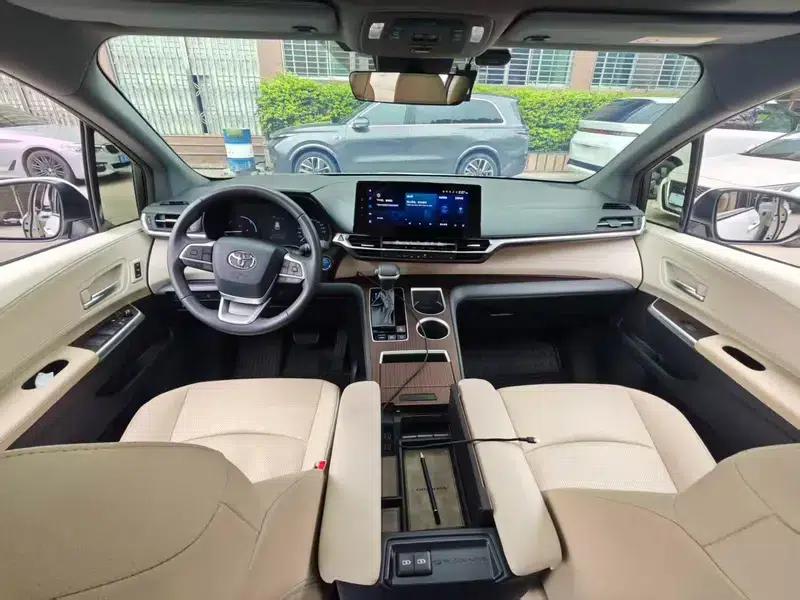 2023 Grevia Intelligent Hybrid Dual Engine 2.5L Premium PLUS — миниатюра 22