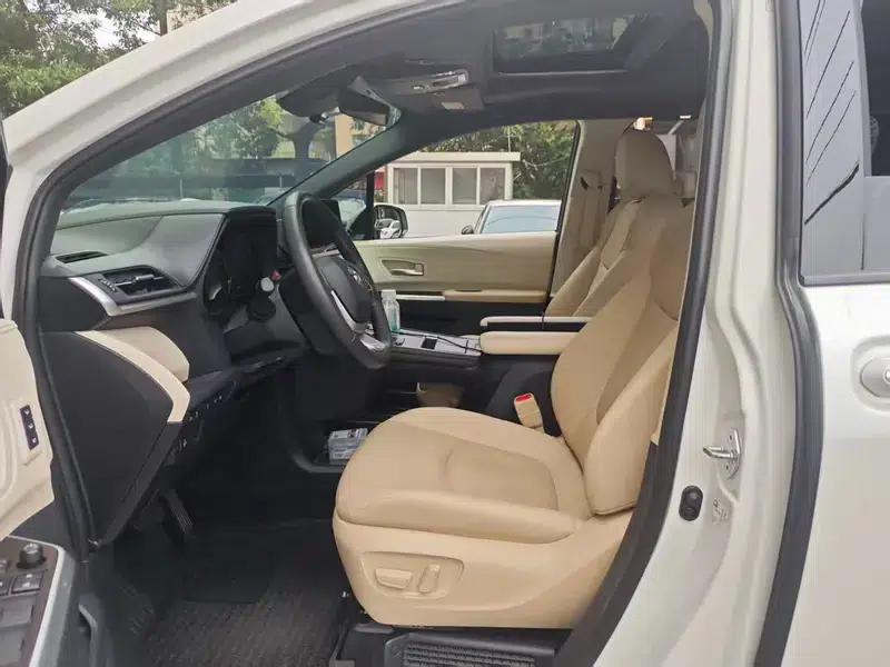 2023 Grevia Intelligent Hybrid Dual Engine 2.5L Premium PLUS — миниатюра 23