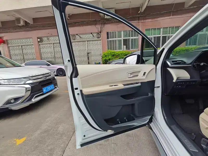2023 Grevia Intelligent Hybrid Dual Engine 2.5L Premium PLUS — миниатюра 27
