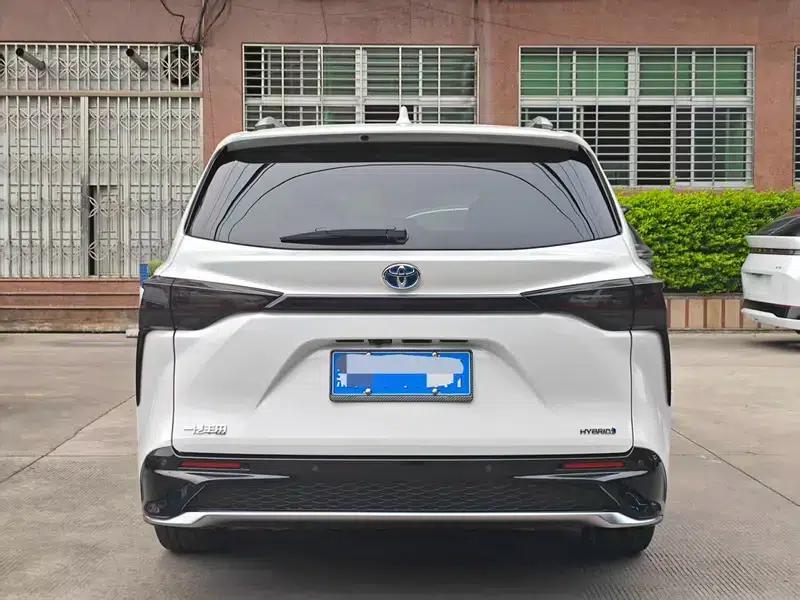 2023 Grevia Intelligent Hybrid Dual Engine 2.5L Premium PLUS — миниатюра 4