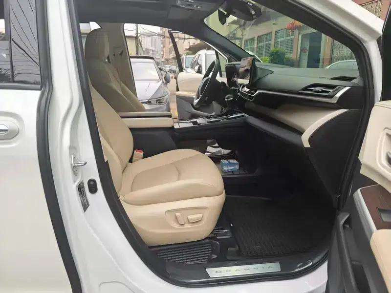 2023 Grevia Intelligent Hybrid Dual Engine 2.5L Premium PLUS — миниатюра 10
