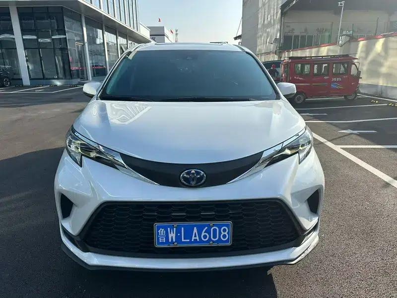 2024 Grevia Intelligent Hybrid Dual Engine 2.5L Two-Wheel Drive Comfort Edition — миниатюра 2