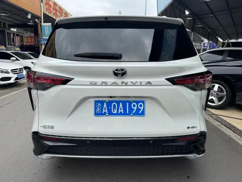 2024 Grevia Intelligent Hybrid Dual Engine 2.5L Two-Wheel Drive Premium PLUS Edition — миниатюра 5