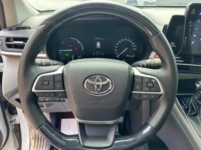 2023 Grevia Intelligent Hybrid Dual Engine 2.5L Premium PLUS — миниатюра 13