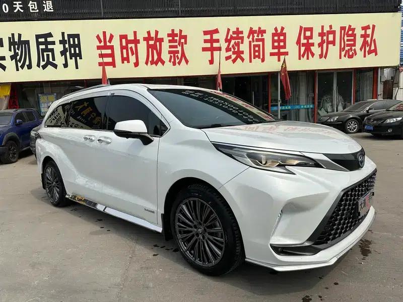 2023 Grevia Intelligent Hybrid Dual Engine 2.5L Premium PLUS — миниатюра 3