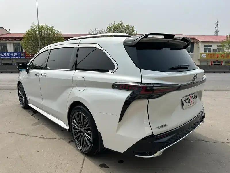 2023 Grevia Intelligent Hybrid Dual Engine 2.5L Premium PLUS — миниатюра 5