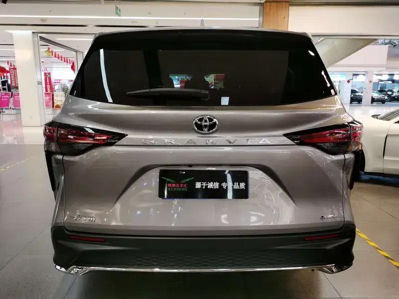 2024 Grevia Intelligent Hybrid Dual Engine 2.5L Two-Wheel Drive Comfort Edition — миниатюра 4