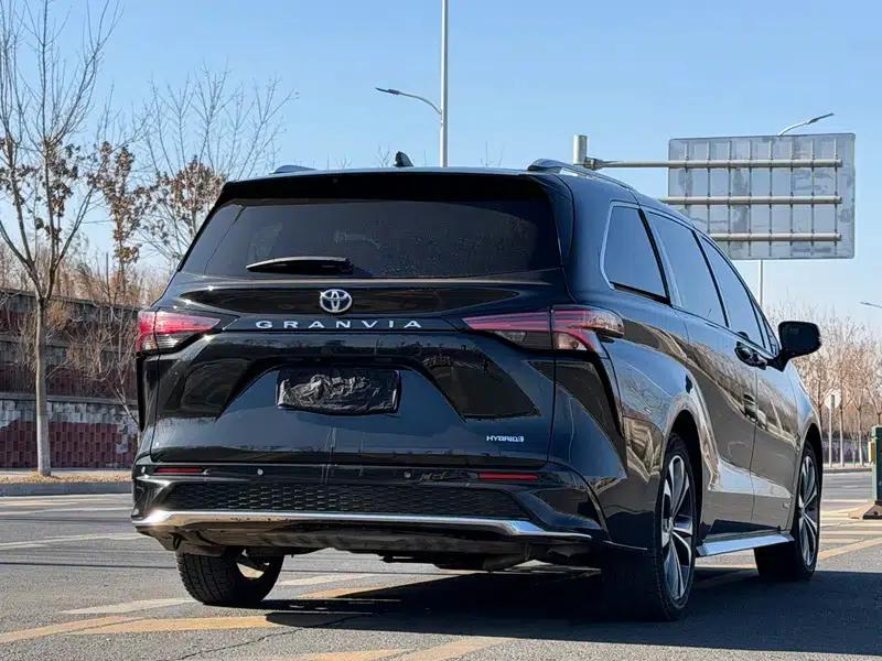 2024 Grevia Intelligent Hybrid Dual Engine 2.5L Two-Wheel Drive Premium PLUS Edition — миниатюра 6