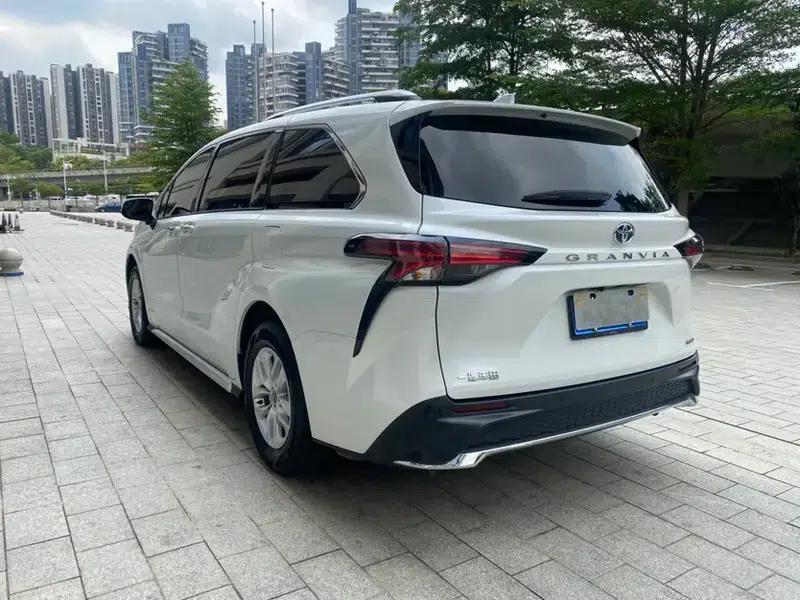 2023 Grevia Intelligent Hybrid Dual Engine 2.5L Comfort Edition — миниатюра 4