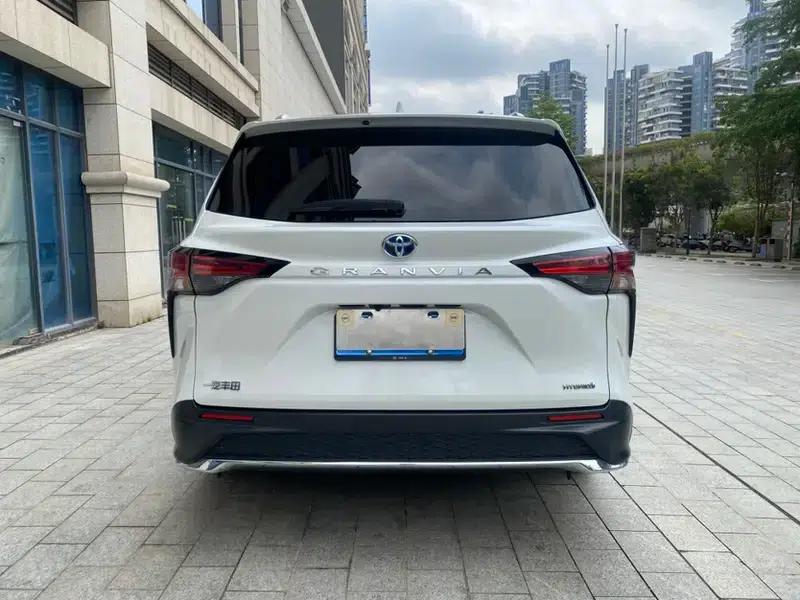 2023 Grevia Intelligent Hybrid Dual Engine 2.5L Comfort Edition — миниатюра 5