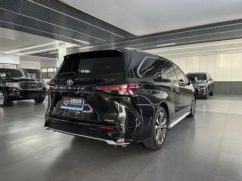 2023 Grevia Intelligent Hybrid Dual Engine 2.5L Premium PLUS — миниатюра 6