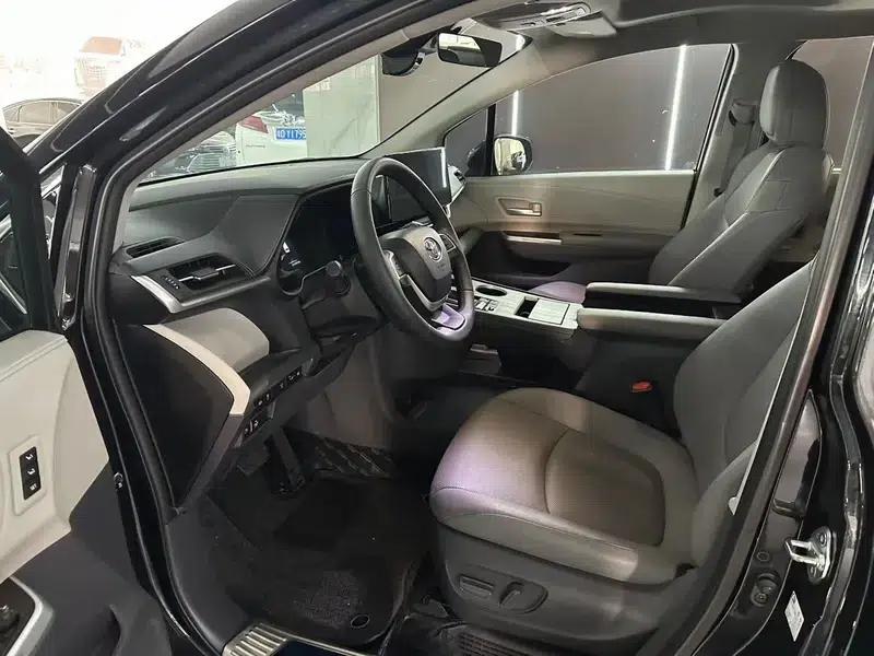 2023 Grevia Intelligent Hybrid Dual Engine 2.5L Premium PLUS — миниатюра 9