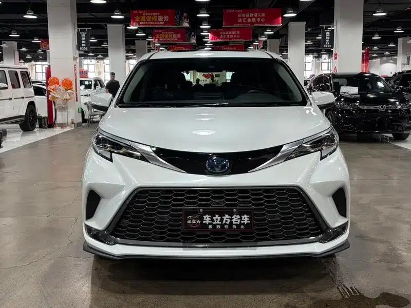 2023 Grevia Intelligent Hybrid Dual Engine 2.5L Premium PLUS — миниатюра 2