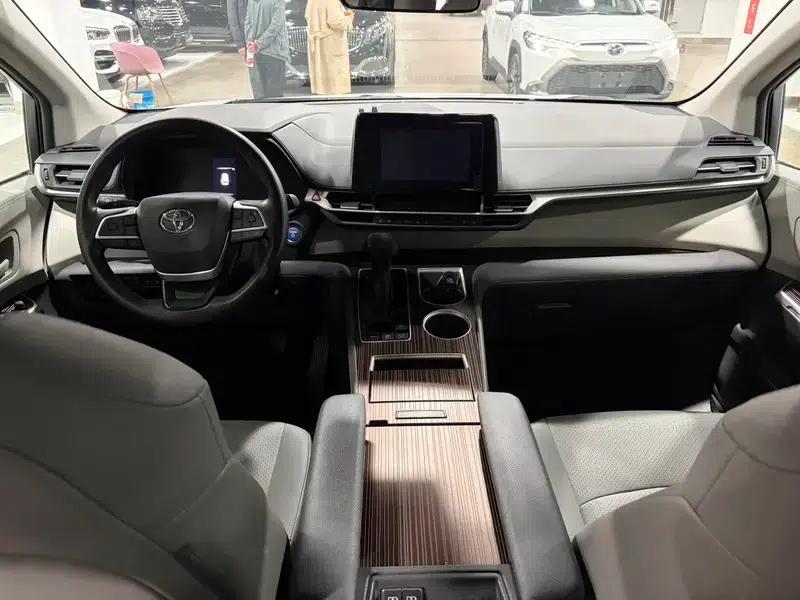 2023 Grevia Intelligent Hybrid Dual Engine 2.5L Premium PLUS — миниатюра 7