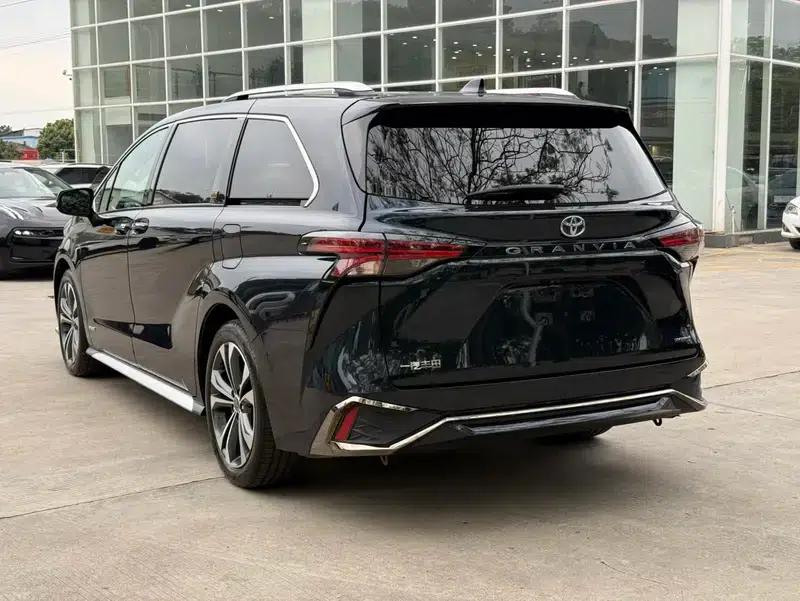 2023 Grevia Intelligent Hybrid Dual Engine 2.5L Flagship VIP — миниатюра 4