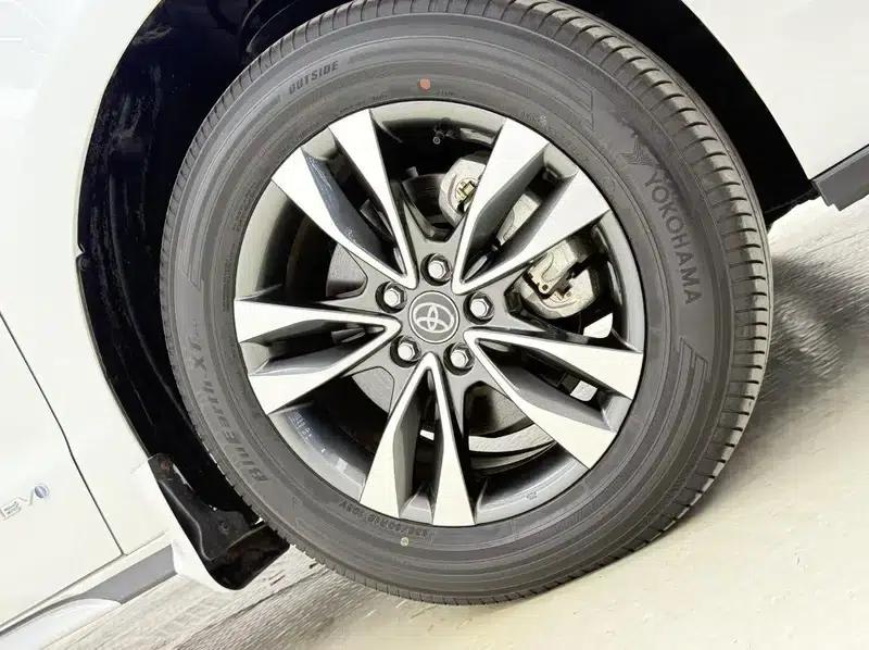 2024 Grevia Intelligent Hybrid Dual Engine 2.5L AWD Premium PLUS Edition — миниатюра 15