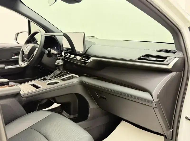 2024 Grevia Intelligent Hybrid Dual Engine 2.5L AWD Premium PLUS Edition — миниатюра 22