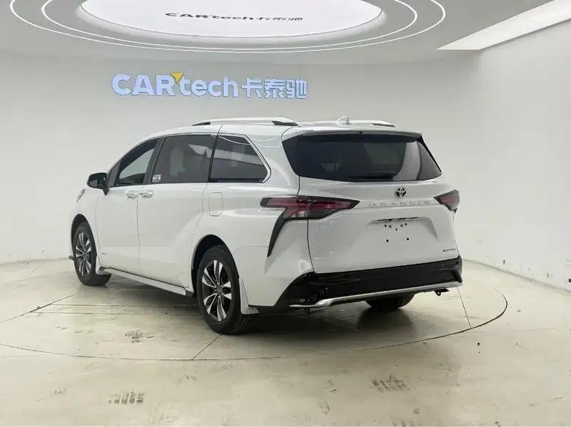 2024 Grevia Intelligent Hybrid Dual Engine 2.5L AWD Premium PLUS Edition — миниатюра 4