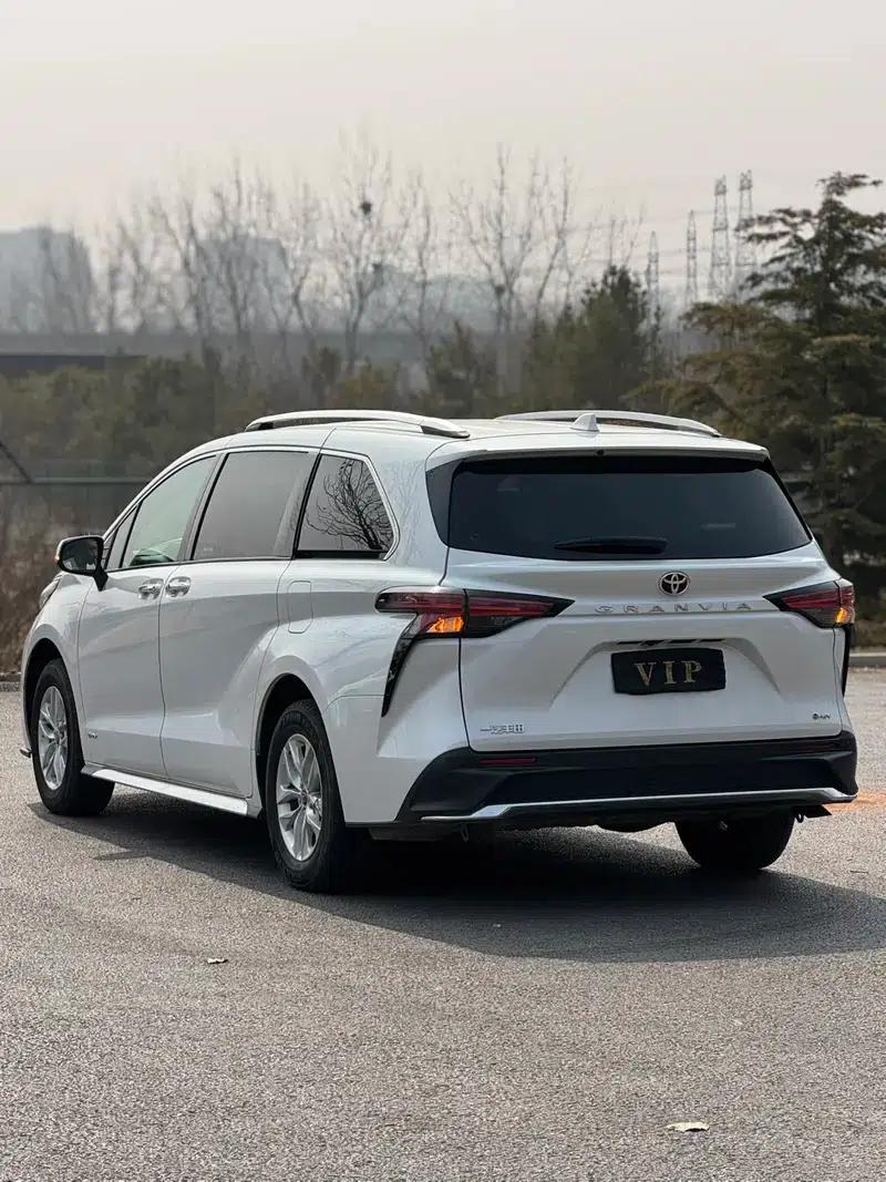 2024 Grevia Intelligent Hybrid Dual Engine 2.5L Two-Wheel Drive Comfort Edition — миниатюра 4