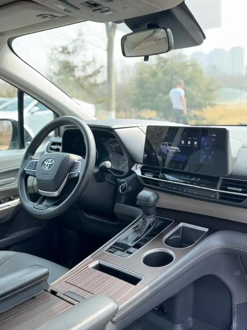 2024 Grevia Intelligent Hybrid Dual Engine 2.5L Two-Wheel Drive Comfort Edition — миниатюра 6